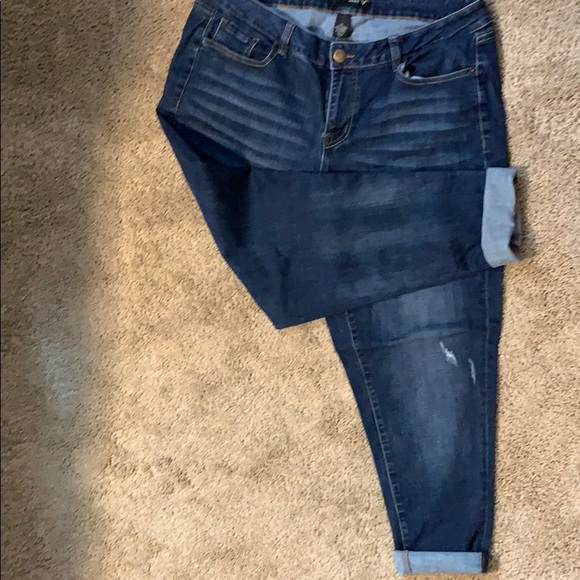 Cute Boyfriend Jeans - Picture 2 of 5